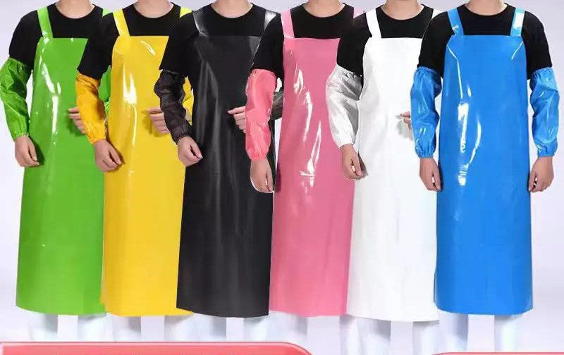 FULL LENGTH WATER PROOF APRONS